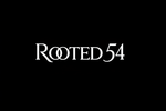 Rooted54 Logo weiß auf schwarz